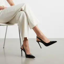 Scarpin Salem Verniz Preto