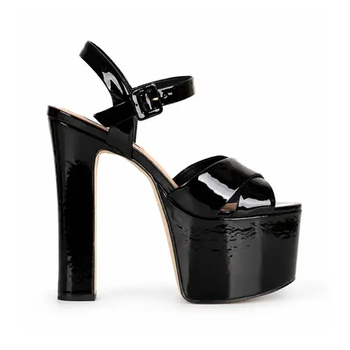Sandalia Plataforma Zoe Verniz Preto