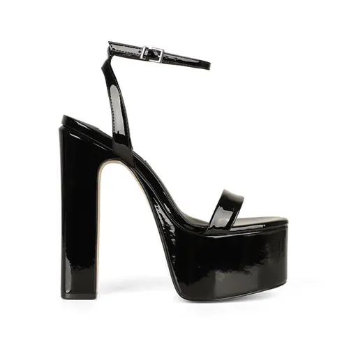 Sandalia Plataforma Darla Verniz Preto