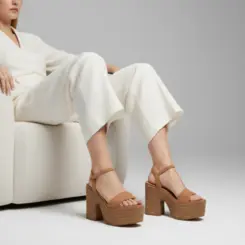 Sandalia Plataforma Isabela Couro Nude