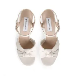 Sandalia Plataforma Whitney Couro Off White