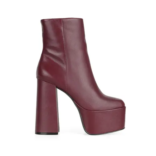 Bota Chloe Couro Cereja