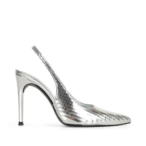 Scarpin Camila Couro Metalizado Prata