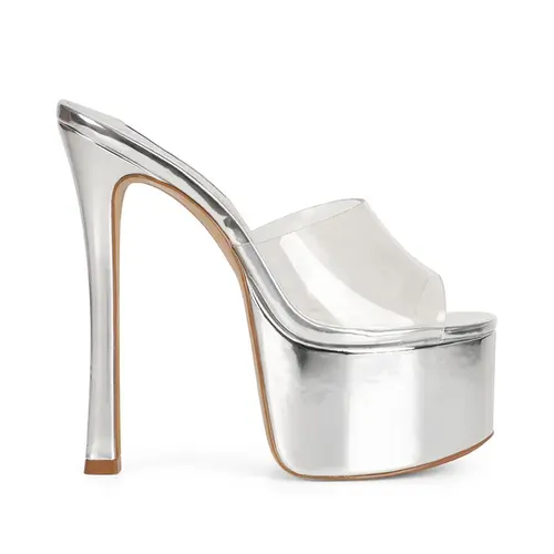 Sandalia Plataforma Debbie Vinil Cristal