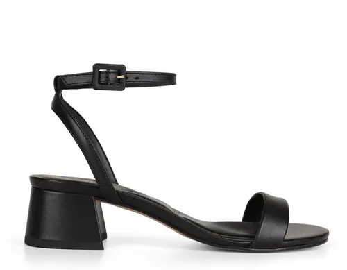 Sandalia Nina Couro Preto