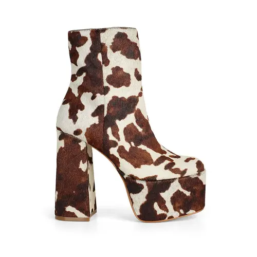 Bota Chloe Couro Pelo Café