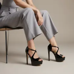 Sandalia Plataforma Hellen Verniz Preto