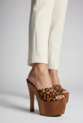 Sandalia Plataforma Joana Couro Leopardo